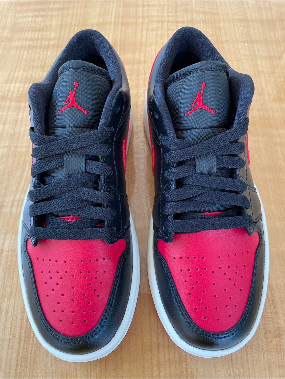 Air Jordan 1 Low Women’s Sneakers Size 5.5 Red Black NBA Basketball (Brand New)